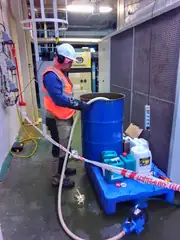 Заправка химией для промвки водяного чиллера производственный филлиал ООО "СИРИАЛ ПАРТНЕРС РУС" в г. Пермь
